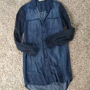 Denim Button-Up Shirt with Long Sleeves